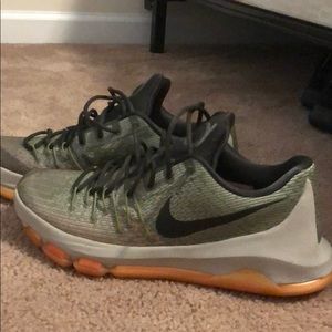 Kd8 men